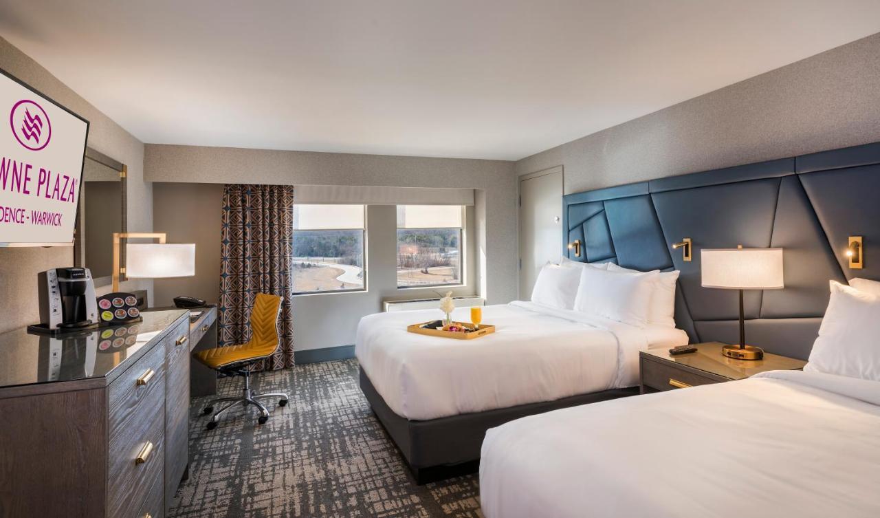 Crowne Plaza Providence-Warwick Hotel Екстериор снимка