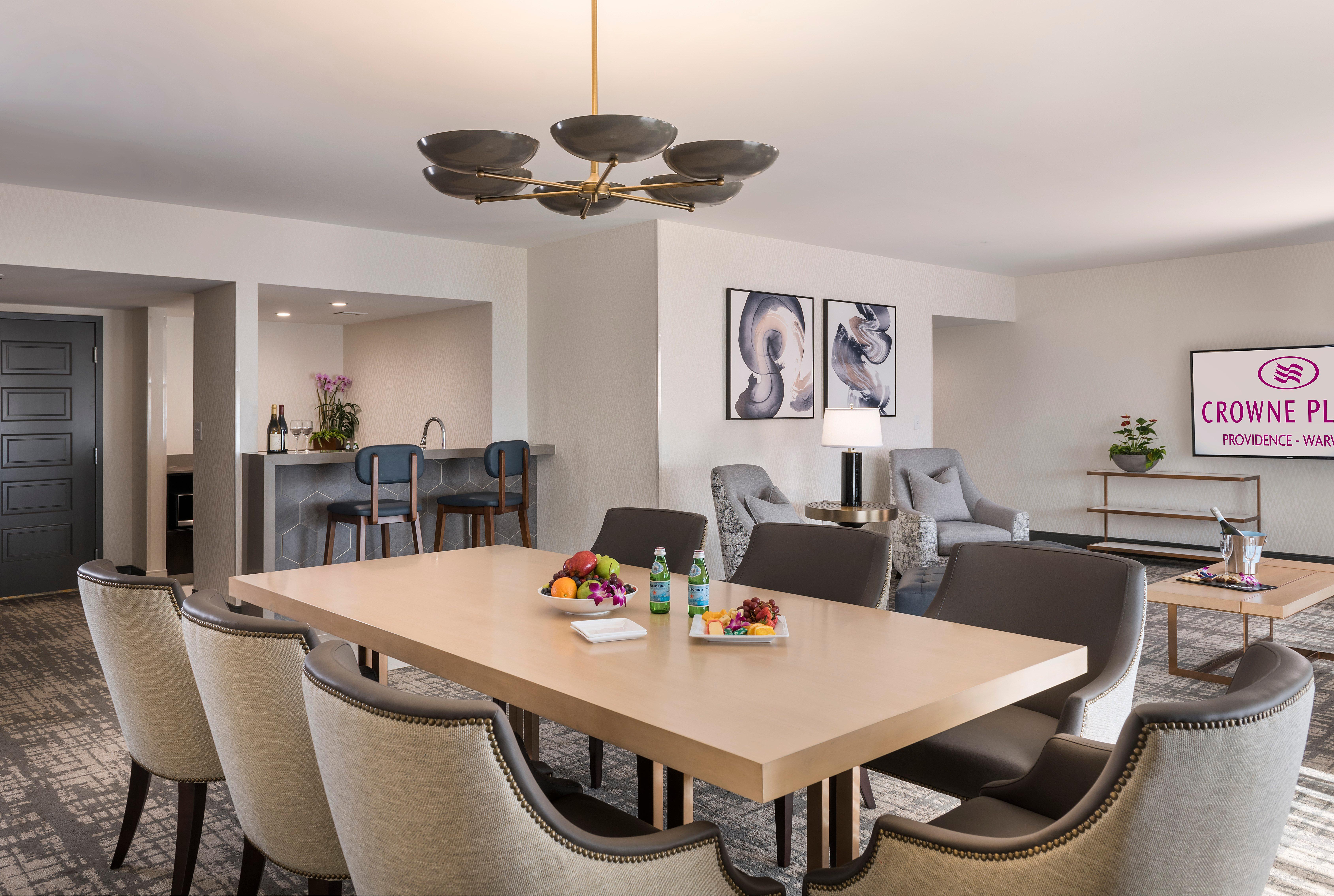 Crowne Plaza Providence-Warwick Hotel Екстериор снимка