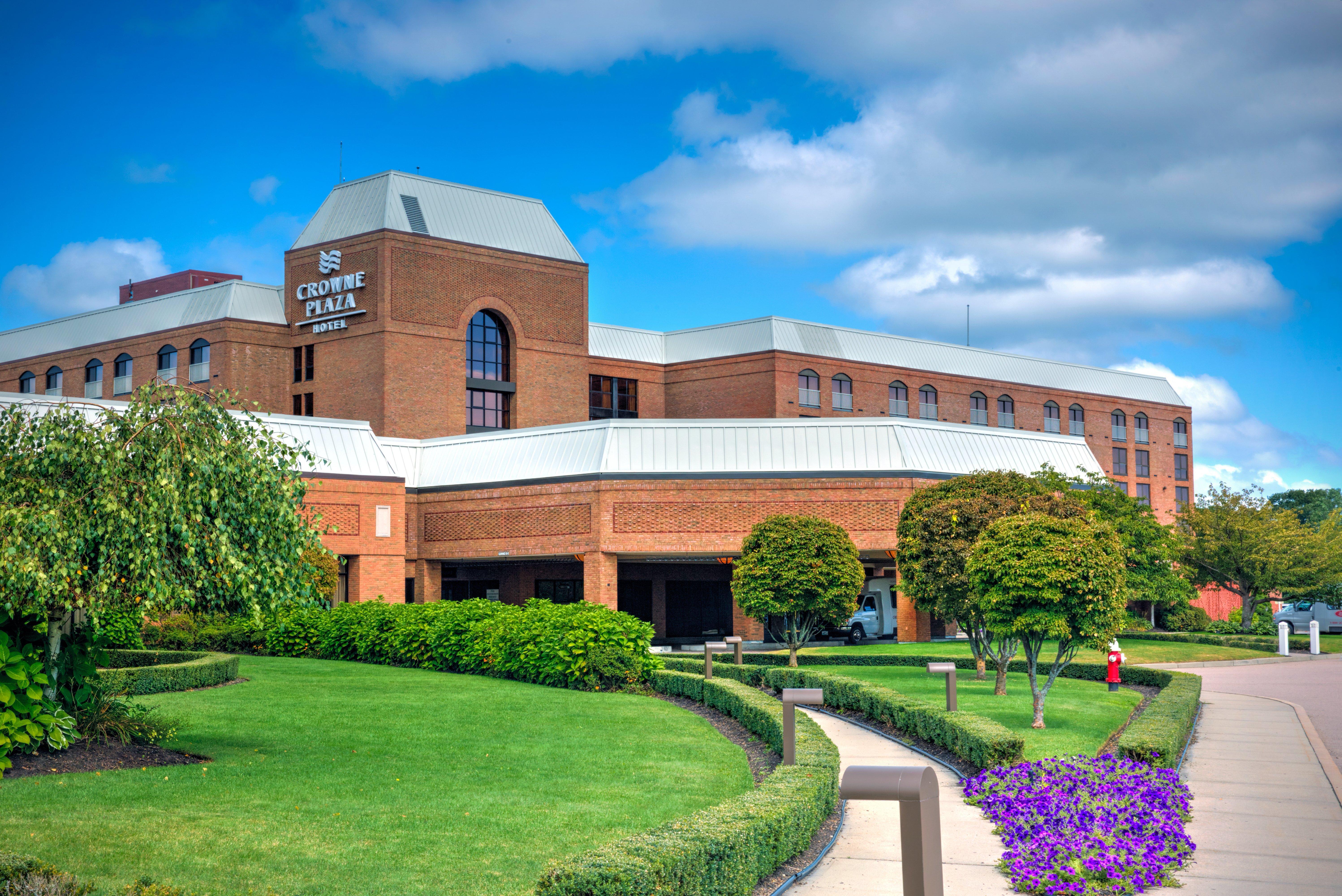 Crowne Plaza Providence-Warwick Hotel Екстериор снимка