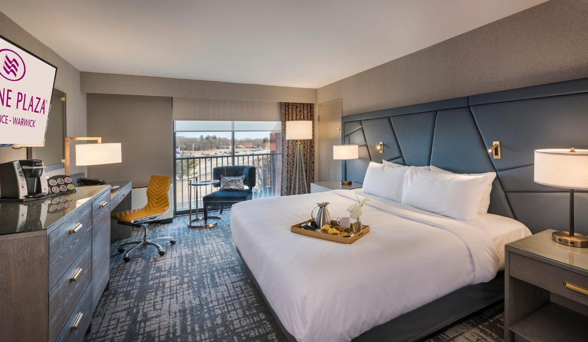 Crowne Plaza Providence-Warwick Hotel Екстериор снимка